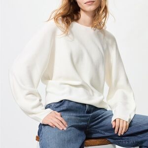 Banana Republic Elegant White Sweatshirt